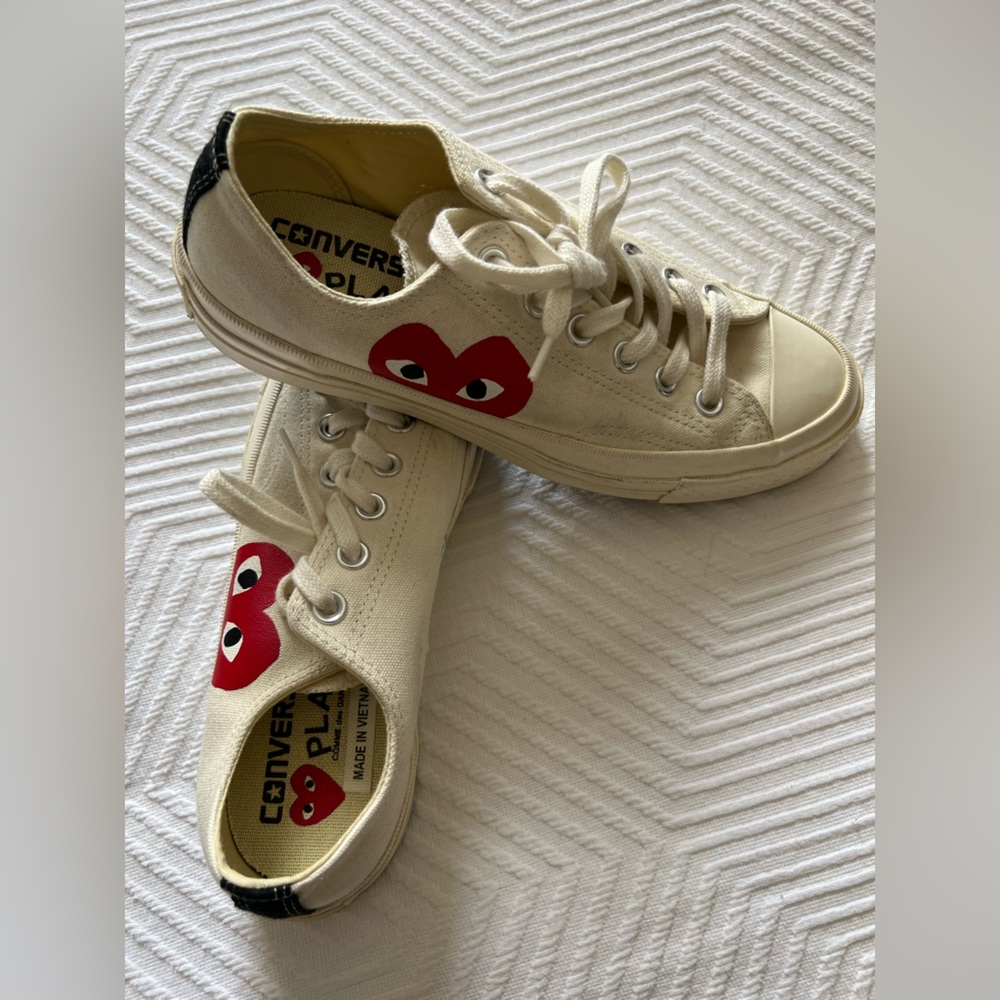 Converse Commes Des Garçons PLAY - Women’s Cream